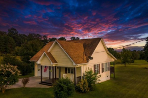Charming Family Country Lane Cottage 3 min to lake
